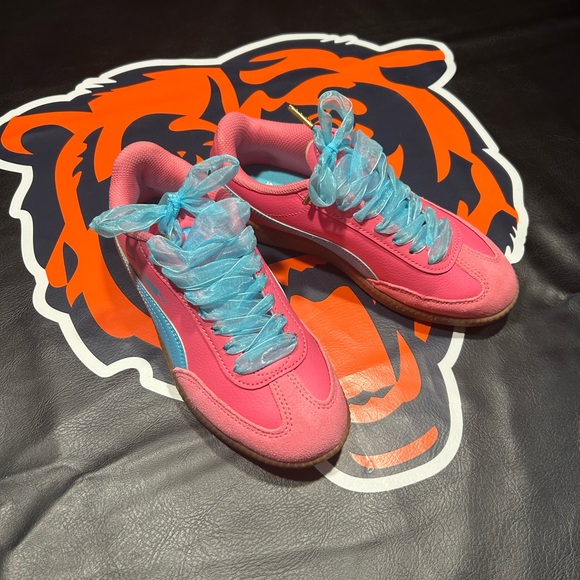 Puma Pink and Blue Sneakers - Picture 1 of 7